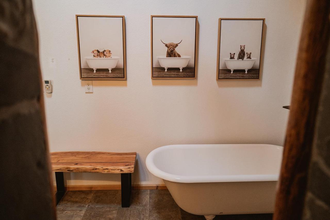 Yosemite Charm By Casa Oso With Spa And Breathtaking Views Mariposa Eksteriør billede